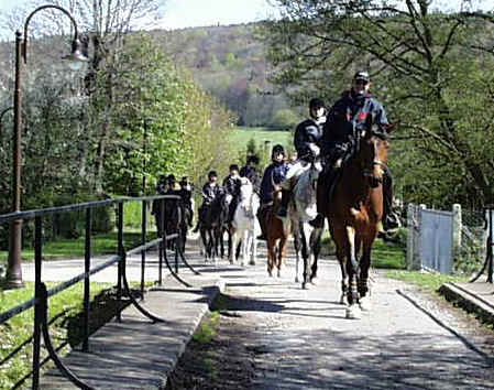 Arnaud � la t�te de ses troupes.