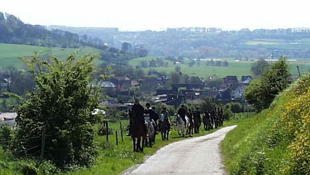 Mont�e au dessus de la Vall�e de L'Eaulne